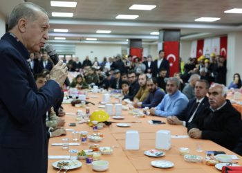 Erdoğan Balıkesir’de depremzedelere seslendi: İnşaatlarımızı hızla yükselteceğiz