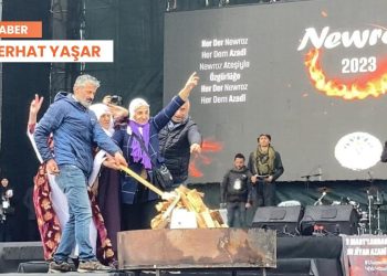İstanbul’da Newroz ateşini Barış Anneleri yaktı