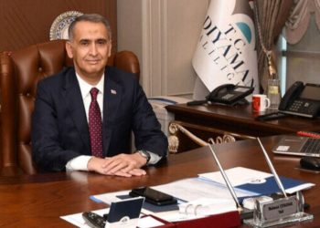 İstifa eden Adıyaman Valisi’nden ‘deprem’ şiiri: Kul Mahmudum bu bir sabır sınavı