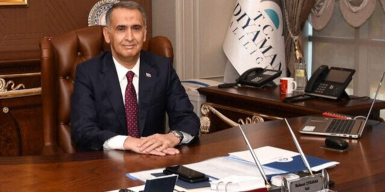 İstifa eden Adıyaman Valisi’nden ‘deprem’ şiiri: Kul Mahmudum bu bir sabır sınavı