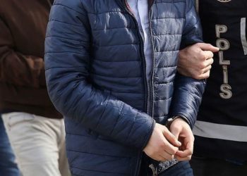 Korsan taksicilik yapan polis memuru müşterilerini vurdu: 1 ölü